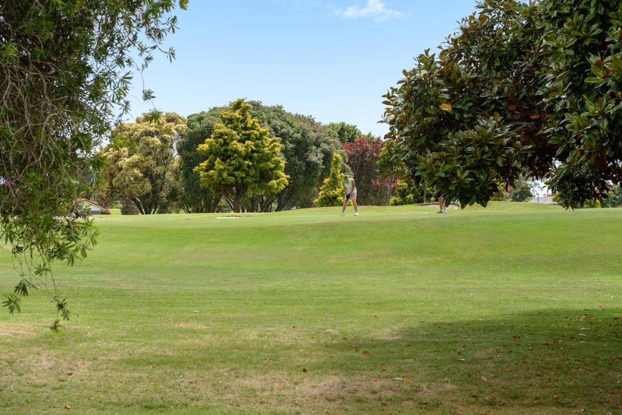 Villa Golfers delight in quiet Cul de Sac à Mount Maunganui Extérieur photo